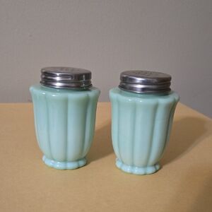 The Pioneer Womam Jade Green Salt and Pepper Shakers